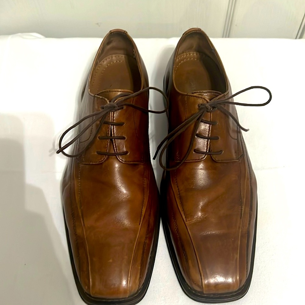 Johnston and Murphy
Dress shoes 10.5 Wide
